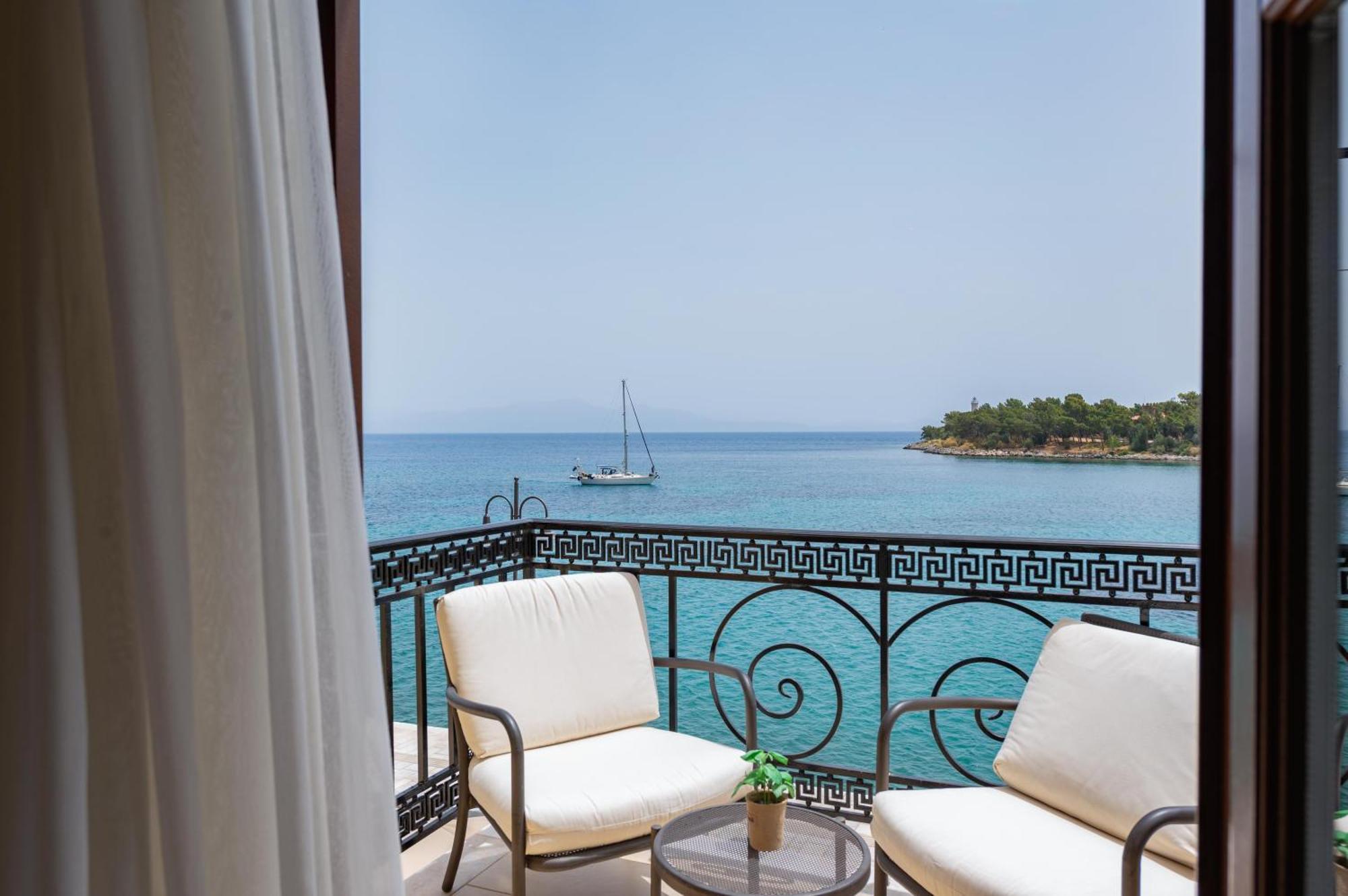La Boheme Hotel Gytheio Exterior foto